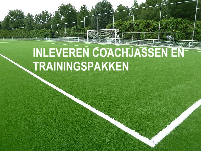 Inleveren coachjassen en trainingspakken