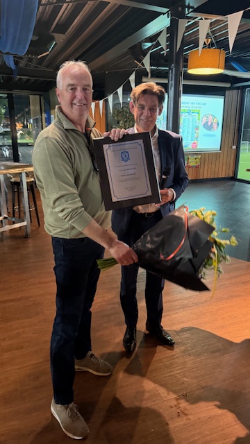 Voorzitter sponsorcommissie benoemd tot Lid van Verdienste